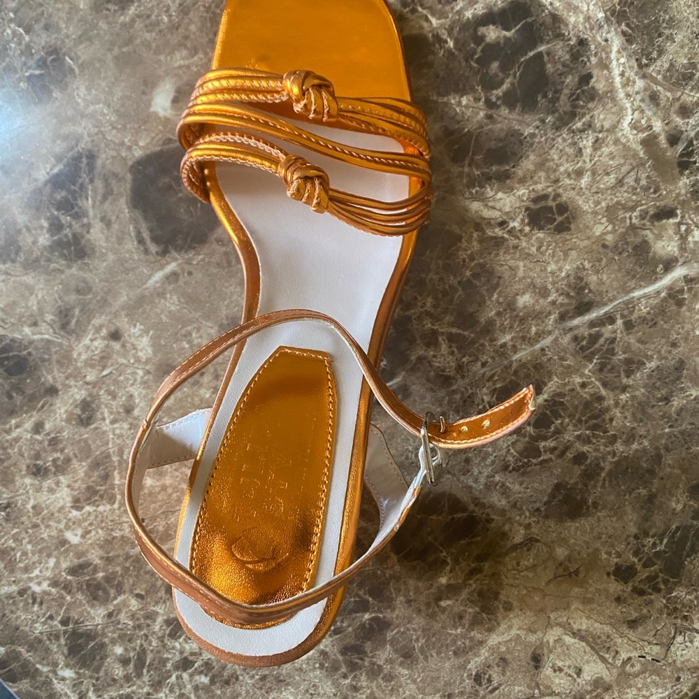 Women’s shoes